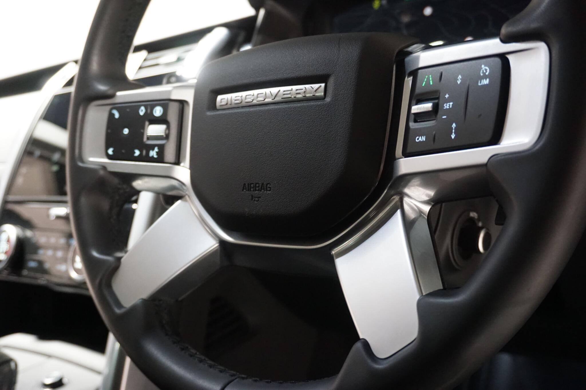 Land Rover Discovery 3.0 D300 MHEV SE SUV 5dr Diesel Auto 4WD Euro 6 (s/s) (300 ps)